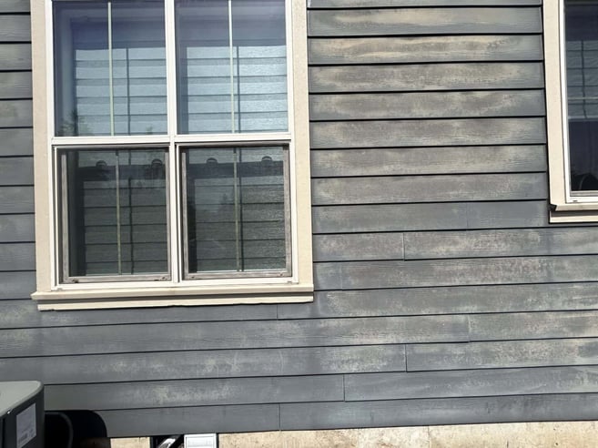 Fading-siding-paint