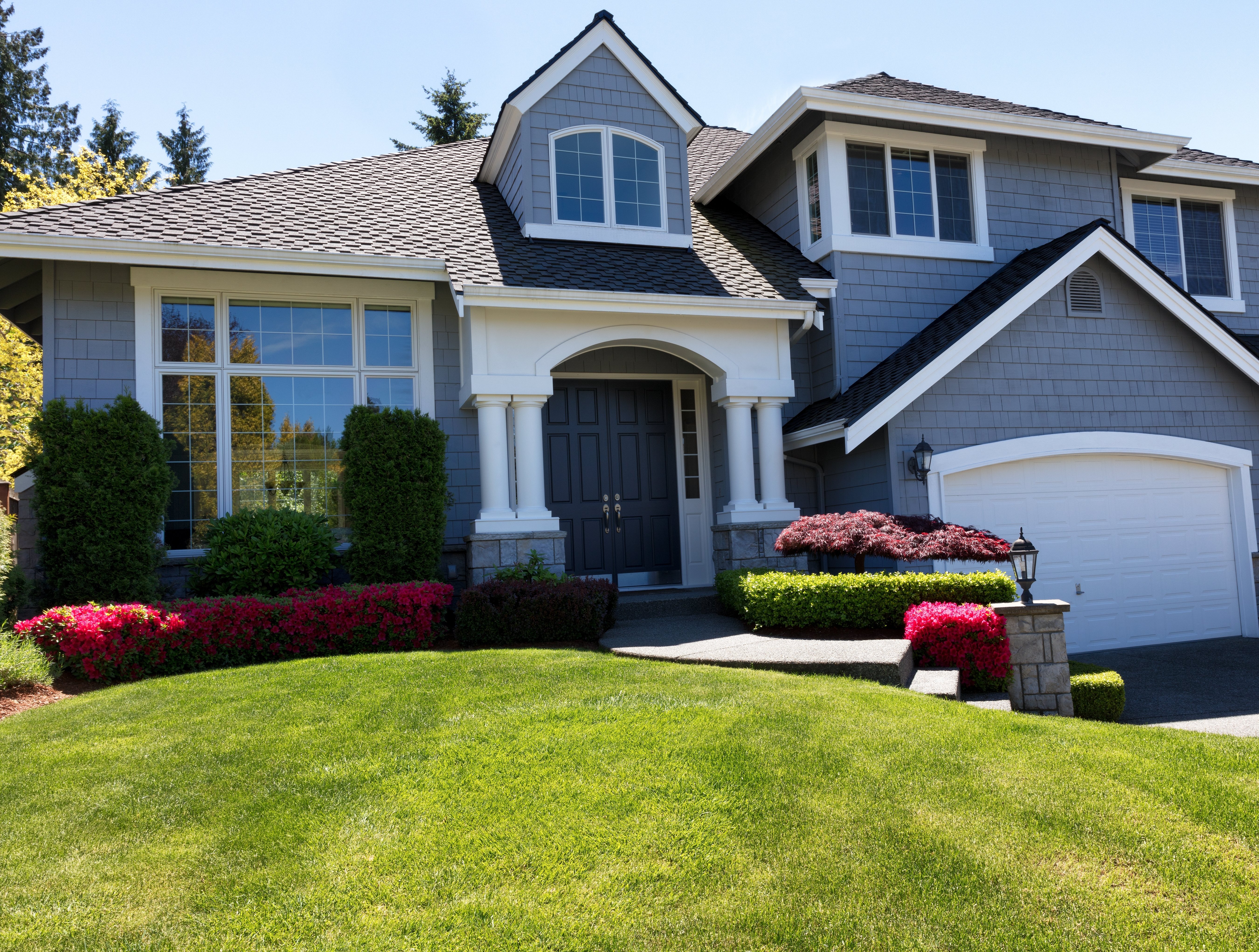 Grey-shingle-siding