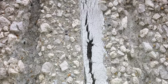 Cracked-caulking