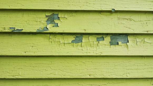 Peeling-siding-paint
