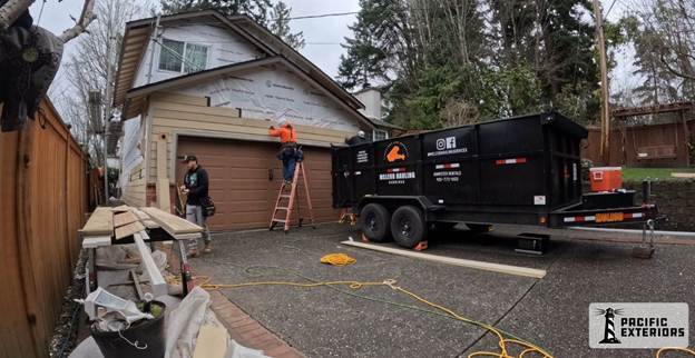 Pacific-Exteriors-installing-new-siding