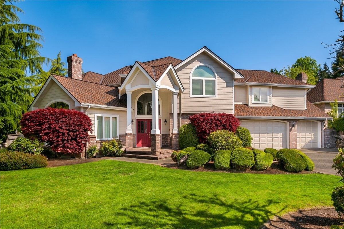 Asphalt Shingles vs Metal Roofing: Which is Best For Your Home?